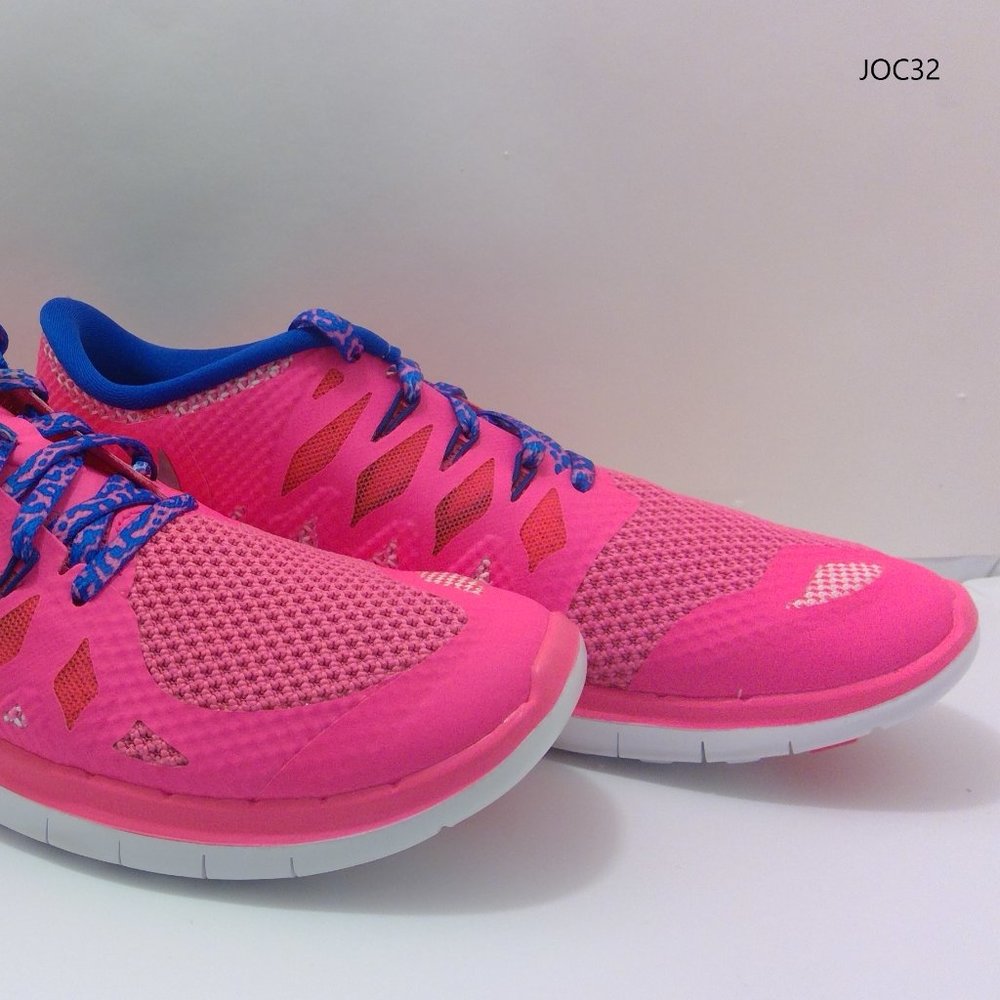 Nike running shoes size 7Y/ Women 8